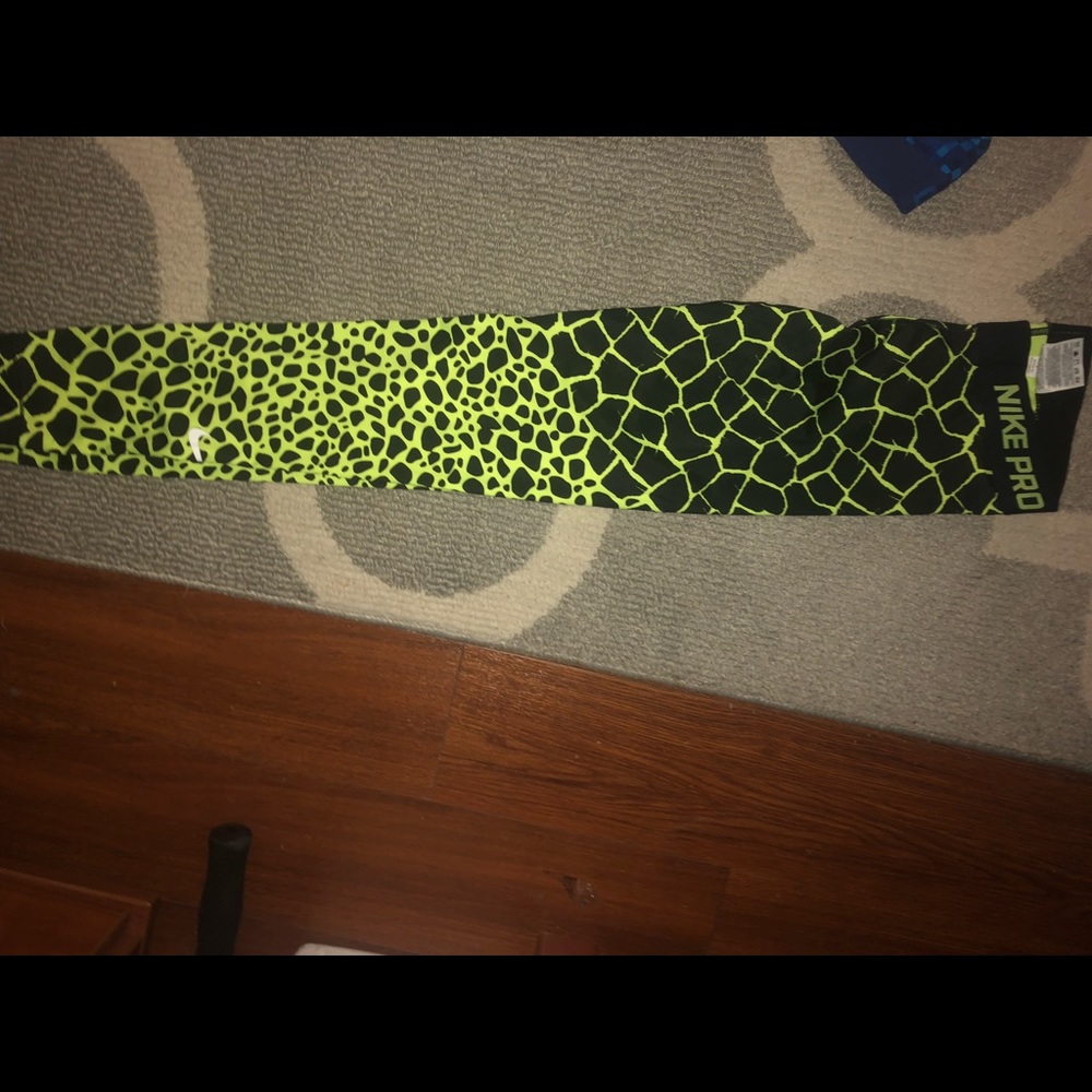 Nike pro leggings